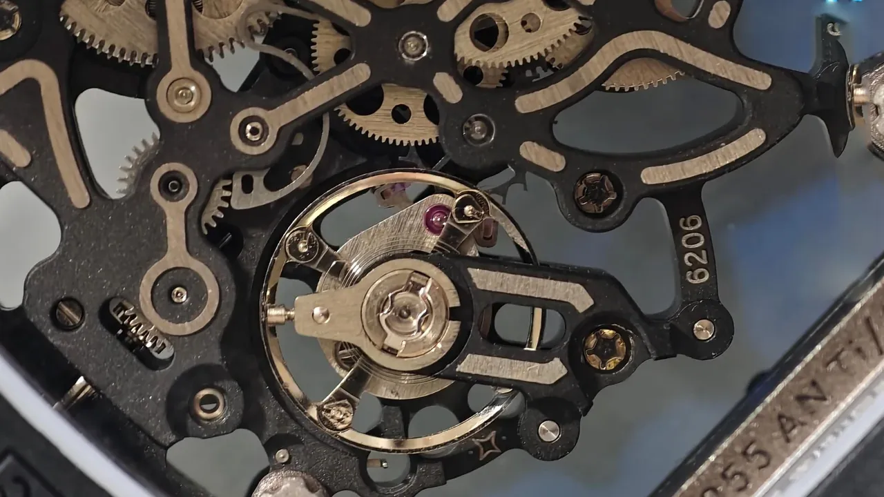 R Factory RM 055 Free-Sprung RMUL2 movement