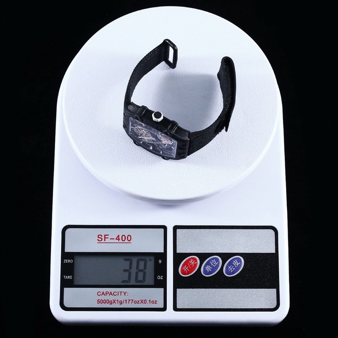 Richard Mille RM27-05 black carbon fiber case black fabric strap flying tourbillon watch weight measurement detail view