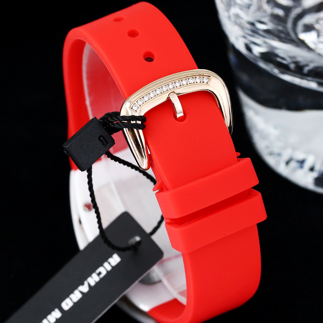 Richard Mille RM07-01 Ceramic Diamond Red Rubber Strap White Case Strap Buckle Detail
