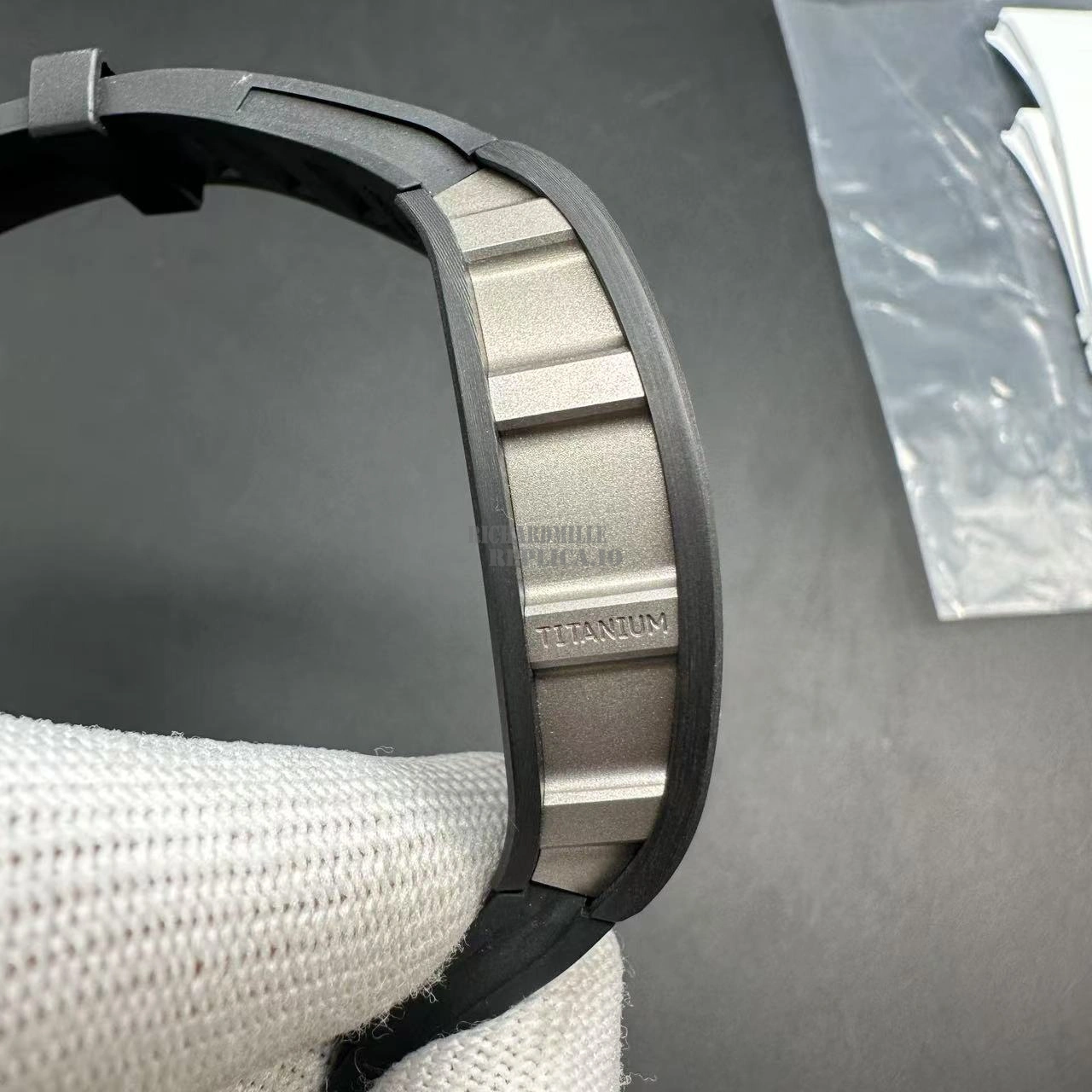 Super Clone Richard Mille RM 055 Bubba Watson Black Carbon Skeleton APS Factory - Left side