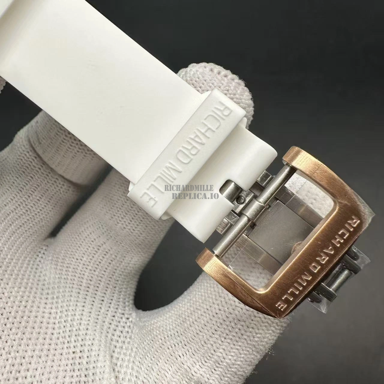 Replica Richard Mille RM 07-01 White Ceramic Diamond Pavé Red Lips Women's Automatic - Buckle