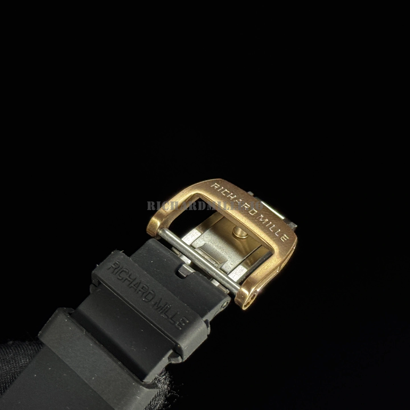 Richard Mille RM 037 Margot Robbie Super Clone Diamond Carbon Fiber Black Rubber Women's Watch - Buckle
