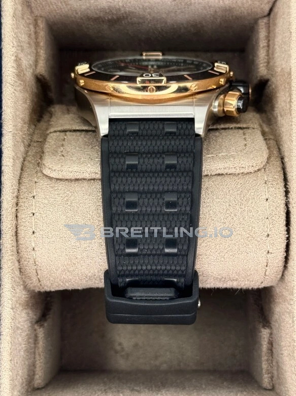 Swiss Breitling Chronomat UB0136251L1S1 Replica 44mm Chronograph With Green Dial And Black Rubber Strap Clasp