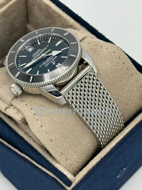 Breitling Superocean Heritage AB2010121L1A1 42mm Green Dial & Black Ceramic Bezel 1:1 Clone Side View 1