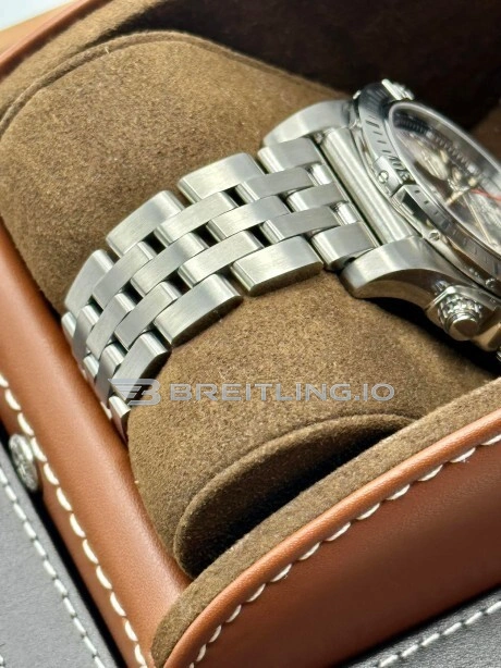 Luxury Super Clone Breitling Chronomat Airborne AB01442J Replica Black Dial 41mm Chronograph Watch with 904L Steel Bracelet Dial Detail 2