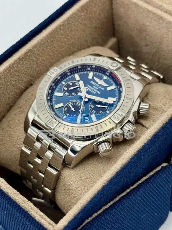 Replica Breitling Chronomat B01 AB0115101C1A1 Luxury Chronograph 41mm Blue Dial Black Subdials Swiss Movement High-End Watch Dial Detail 2