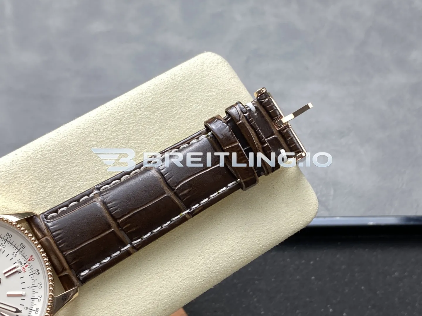 Breitling Navitimer R17326211G1P1 41mm White Dial Rose Gold Knurled Bezel 2824 Movement Replica Clasp