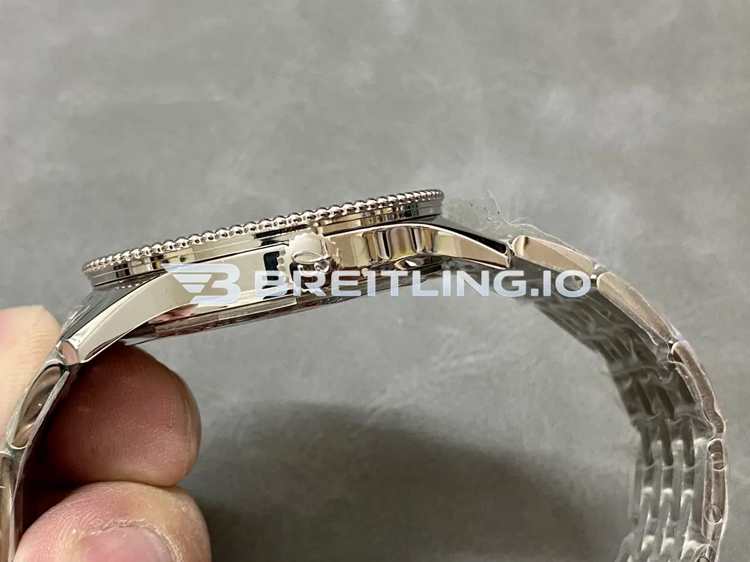 Breitling Navitimer A17326361L1A1 41mm Deep Green Sunburst Dial Silver Beaded Bezel Stainless Steel Bracelet 2824 Automatic Replica Right View