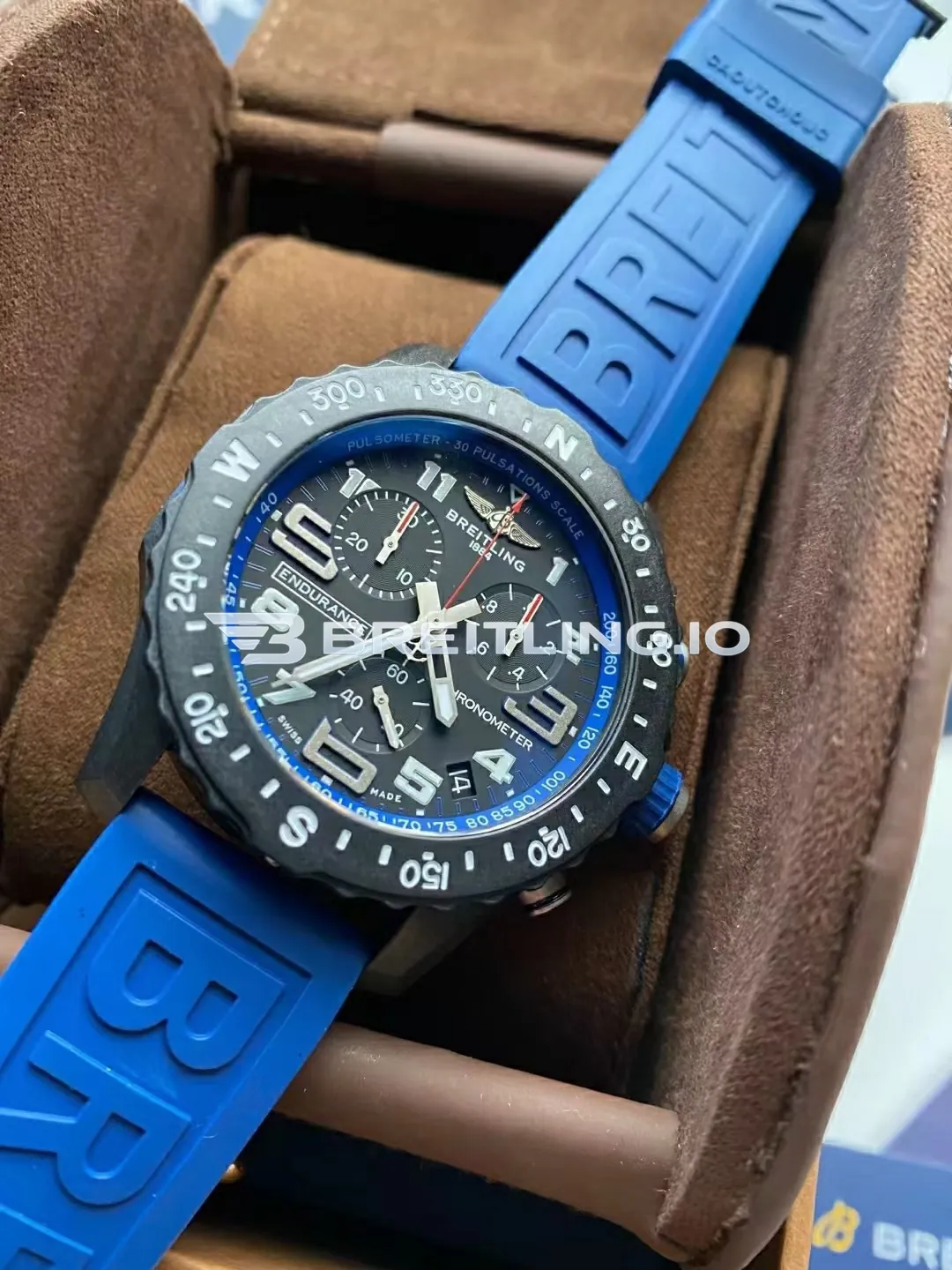 Breitling Endurance Pro Chronometer X82310D51B1S2 44mm Navy Blue Dial Black Breitlight Case Blue Rubber Strap Replica Dial Detail 2