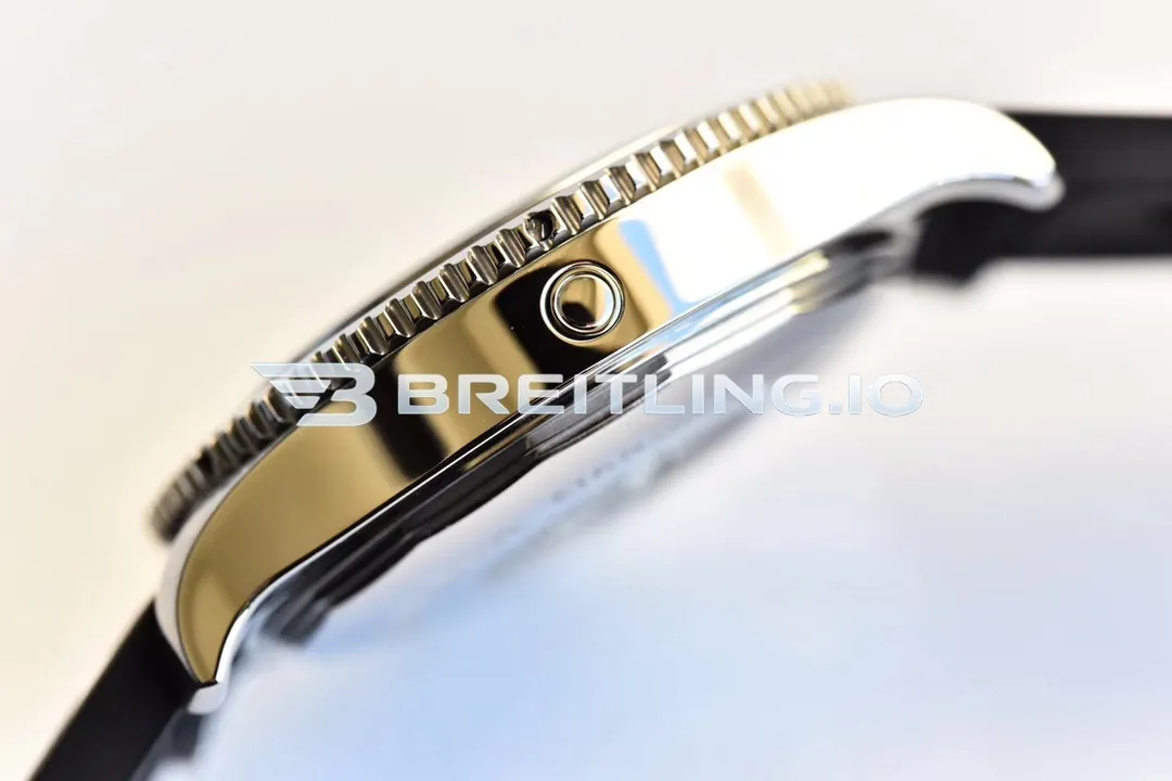 Breitling Superocean II A17392D71B1A1 44mm Black Dial Black Unidirectional Rotating Bezel Black Rubber Strap Asia 2824 Automatic Replica Left View