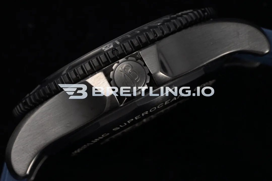 Breitling Superocean M17368D71C1S1 46mm Blue Dial Black DLC-Coated Stainless Steel Bezel 2824 Automatic Super Clone Right View