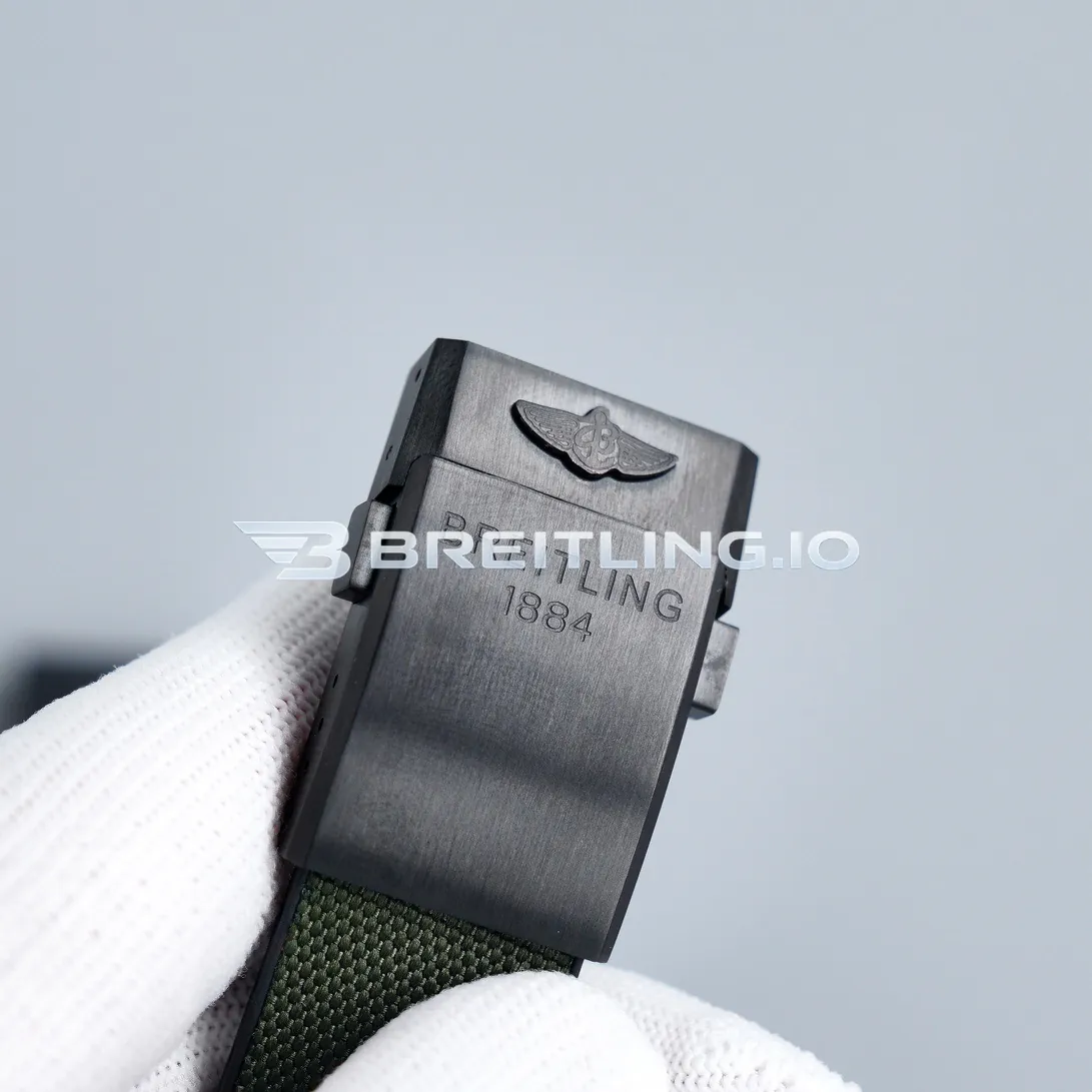 Breitling Avenger XB12101A/BF46-283S Chronograph 45mm Black Dial Breitlight Case Green Fabric Strap Automatic Replica Clasp