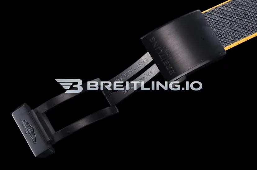 Breitling Avenger XB0180E4/BF31-284S Chronograph 45mm Black Dial Breitlight Case Black Fabric Strap Automatic Super Clone Clasp