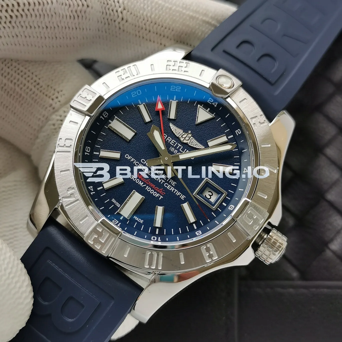 Breitling Avenger II GMT A3239011C872158S 43mm Blue Dial 316L Stainless Steel Case Blue Rubber Strap Asia 2836 Automatic Replica Side View 2