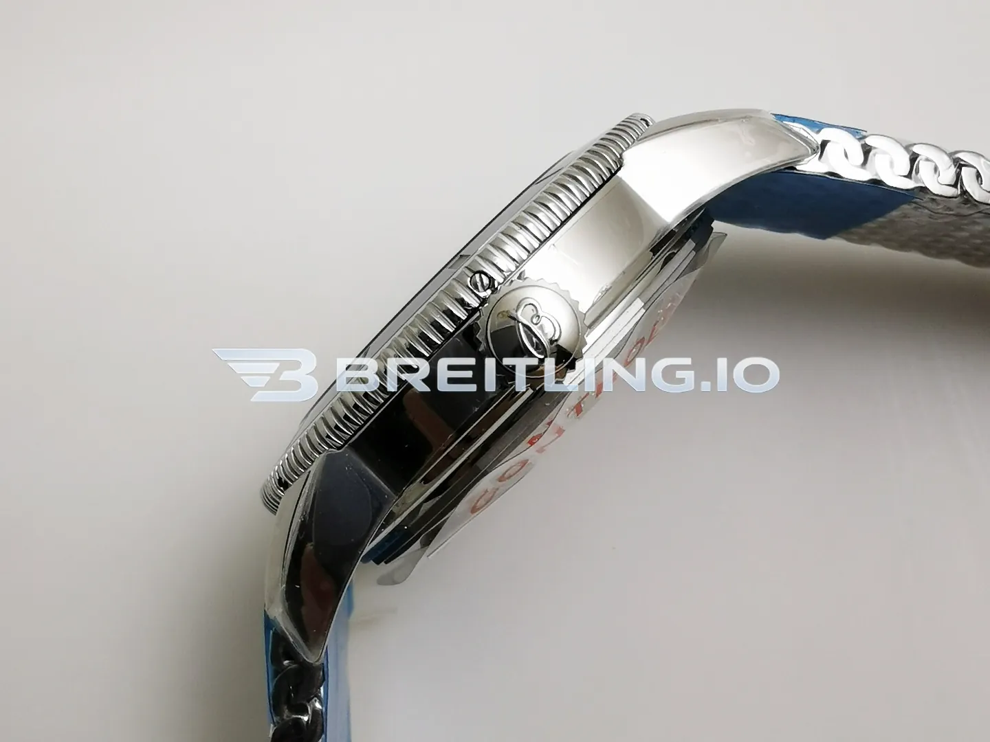 Breitling Superocean Heritage II AB201012/G827-154A 42mm White Dial Black Ceramic Bezel Stainless Steel Milanese Bracelet Super Clone Right View