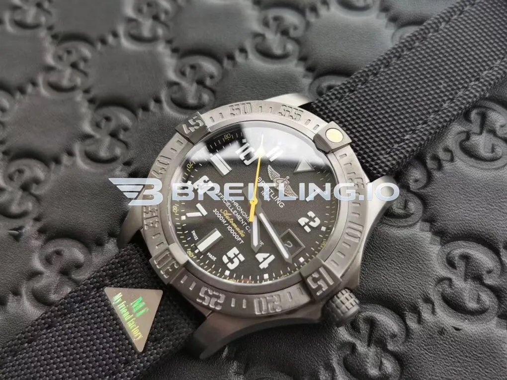 Breitling Avenger II Seawolf M17330B2.BC05 45mm Black Dial Black PVD Coated Stainless Steel Case Black Fabric Strap Super Clone Side View 2