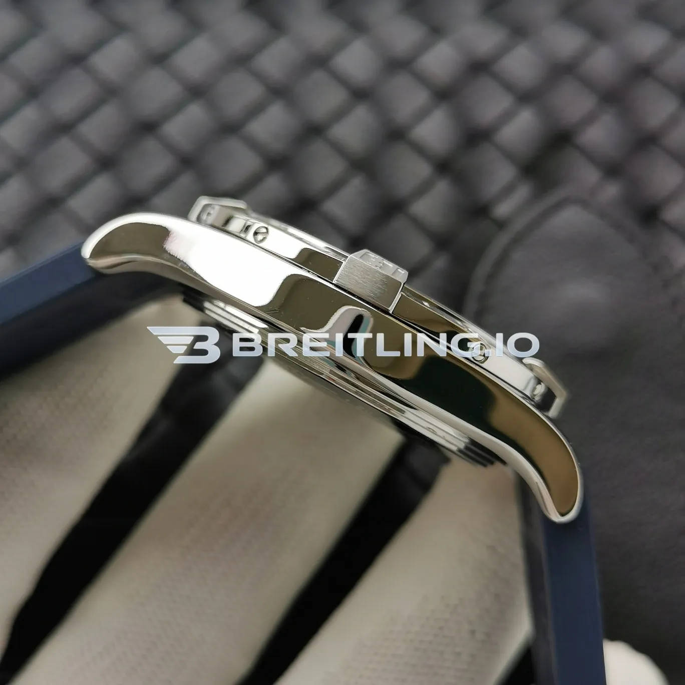 Breitling Avenger II GMT A3239011C872158S 43mm Blue Dial 316L Stainless Steel Case Blue Rubber Strap Asia 2836 Automatic Replica Left View