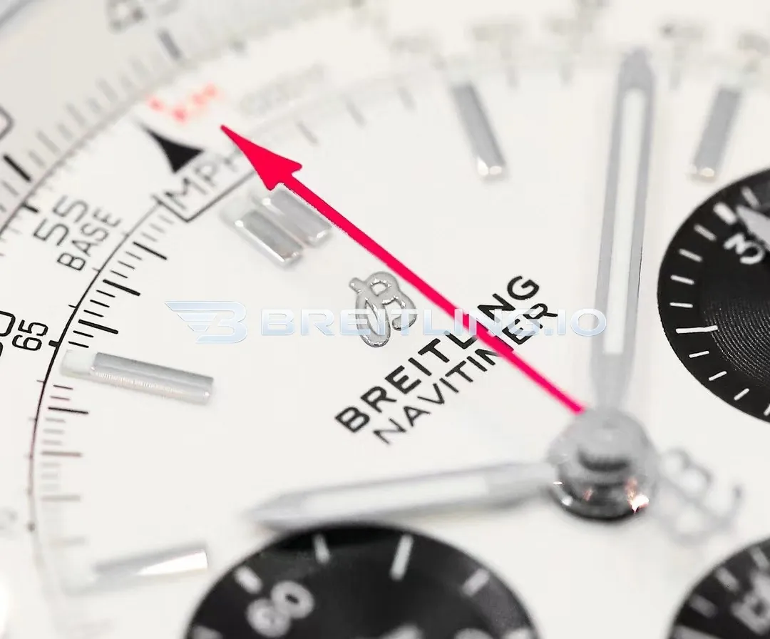 Breitling Navitimer B01 Chronograph 43 AB0121211G1A1 Cream Dial Stainless Steel Bidirectional Ratchet Rotating Bezel Replica Dial Detail 2