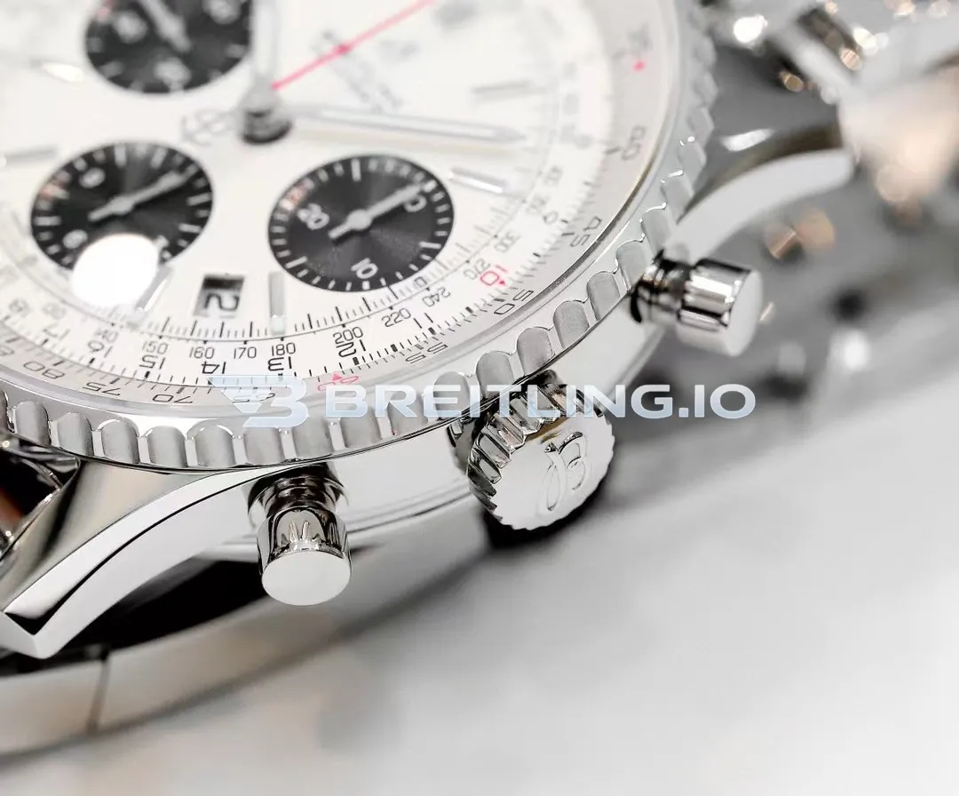 Breitling Navitimer B01 Chronograph 43 AB0121211G1A1 Cream Dial Stainless Steel Bidirectional Ratchet Rotating Bezel Replica Dial Detail 3