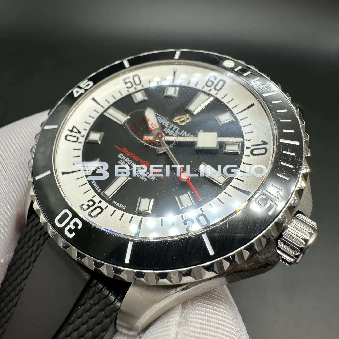 Breitling Superocean A17378211B1S1 44mm Black Dial With White Inner Ring High Gloss Polished Ceramic Bezel Super Clone Dial Detail 1