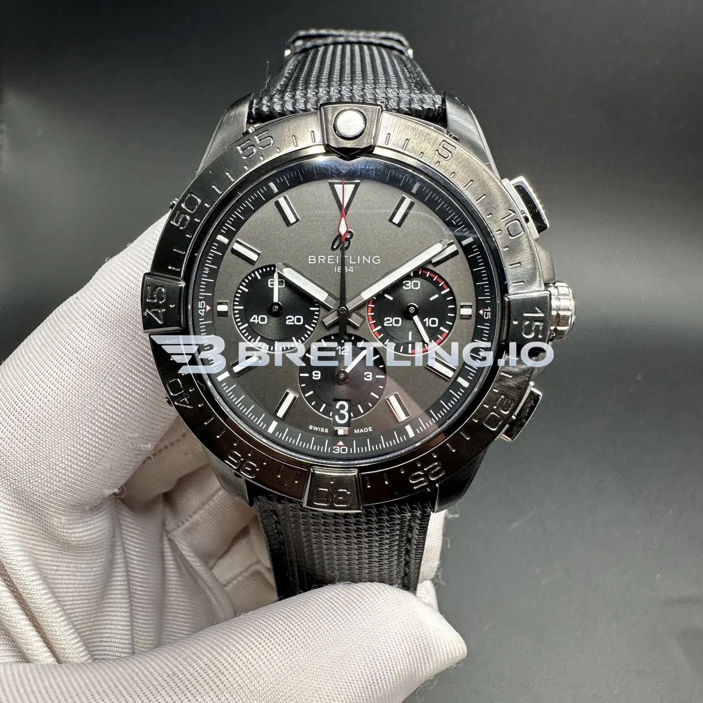 Breitling Avenger EB0148101B1X1 46mm Dark Grey/Black Dial Titanium Case Black Woven Rubber Strap Chronograph Replica Dial Detail 1