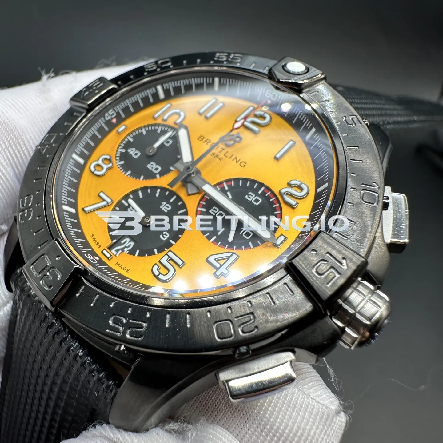 Breitling Avenger SB0147101I1X2 44mm Yellow Dial Matte Black Ceramic Bezel Black Woven Rubber Strap Chronograph Replica Dial Detail 1