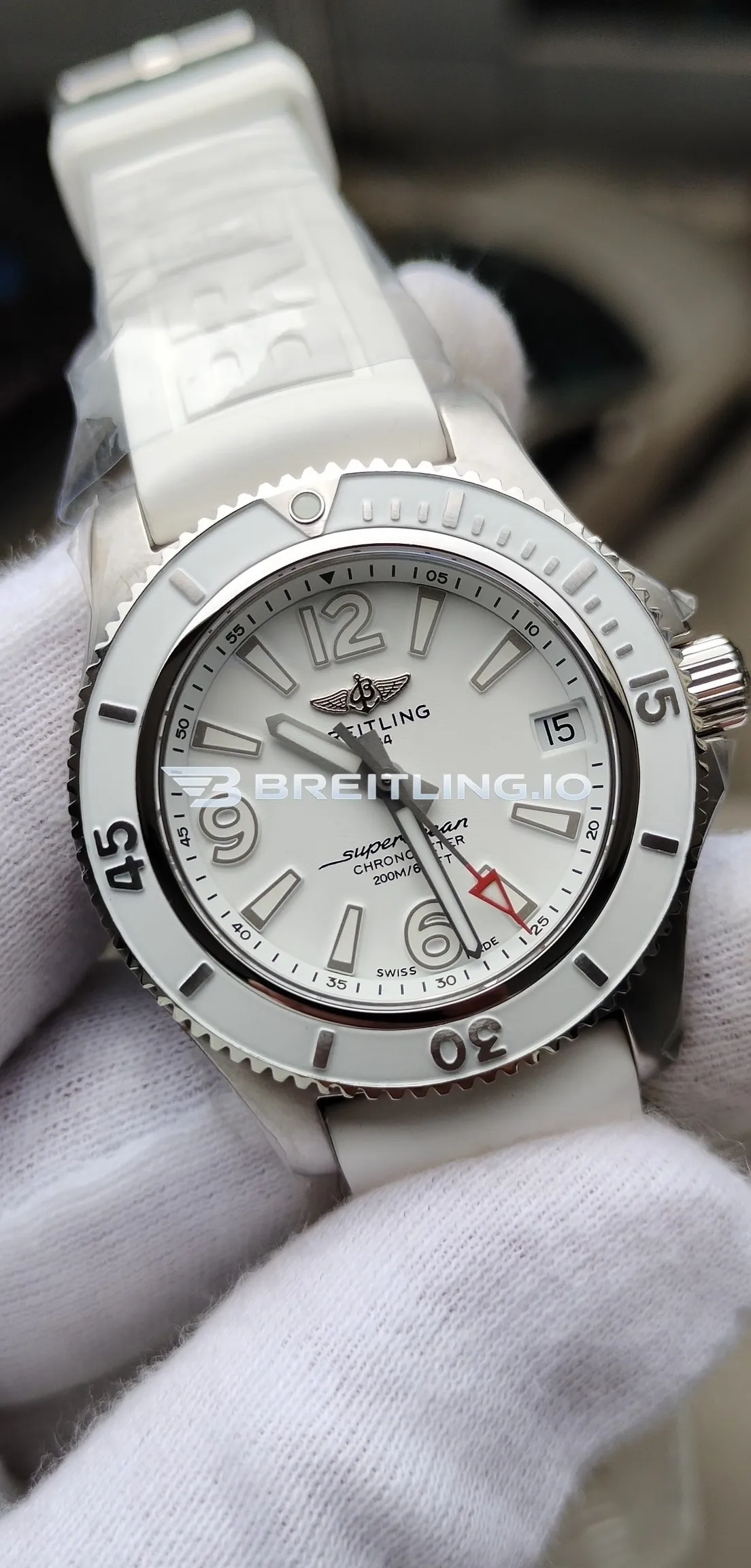 Breitling Superocean A17316D21A1S1 36mm White Dial Polished Stainless Steel Case White Rubber Strap Super Clone Dial Detail 2