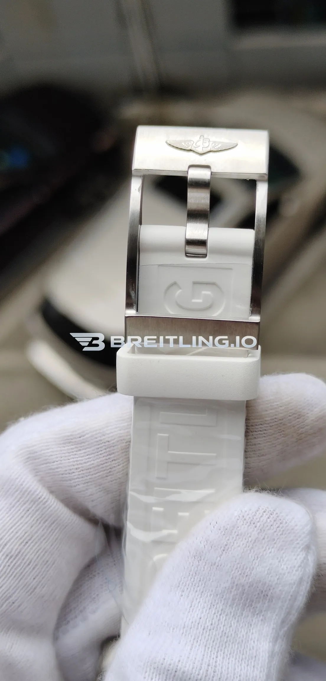 Breitling Superocean A17316D21A1S1 36mm White Dial Polished Stainless Steel Case White Rubber Strap Super Clone Strap And Clasp