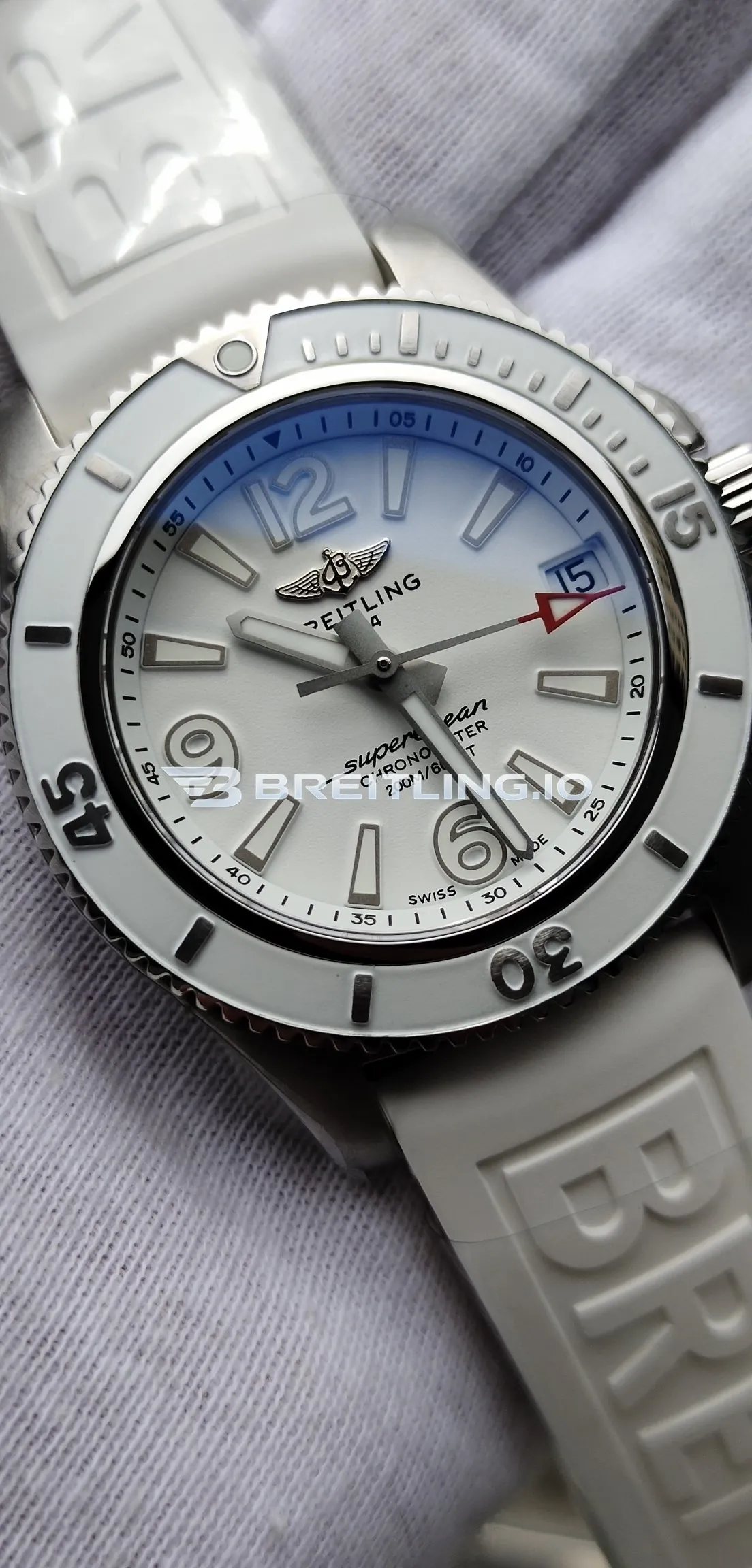 Breitling Superocean A17316D21A1S1 36mm White Dial Polished Stainless Steel Case White Rubber Strap Super Clone Dial Detail 3