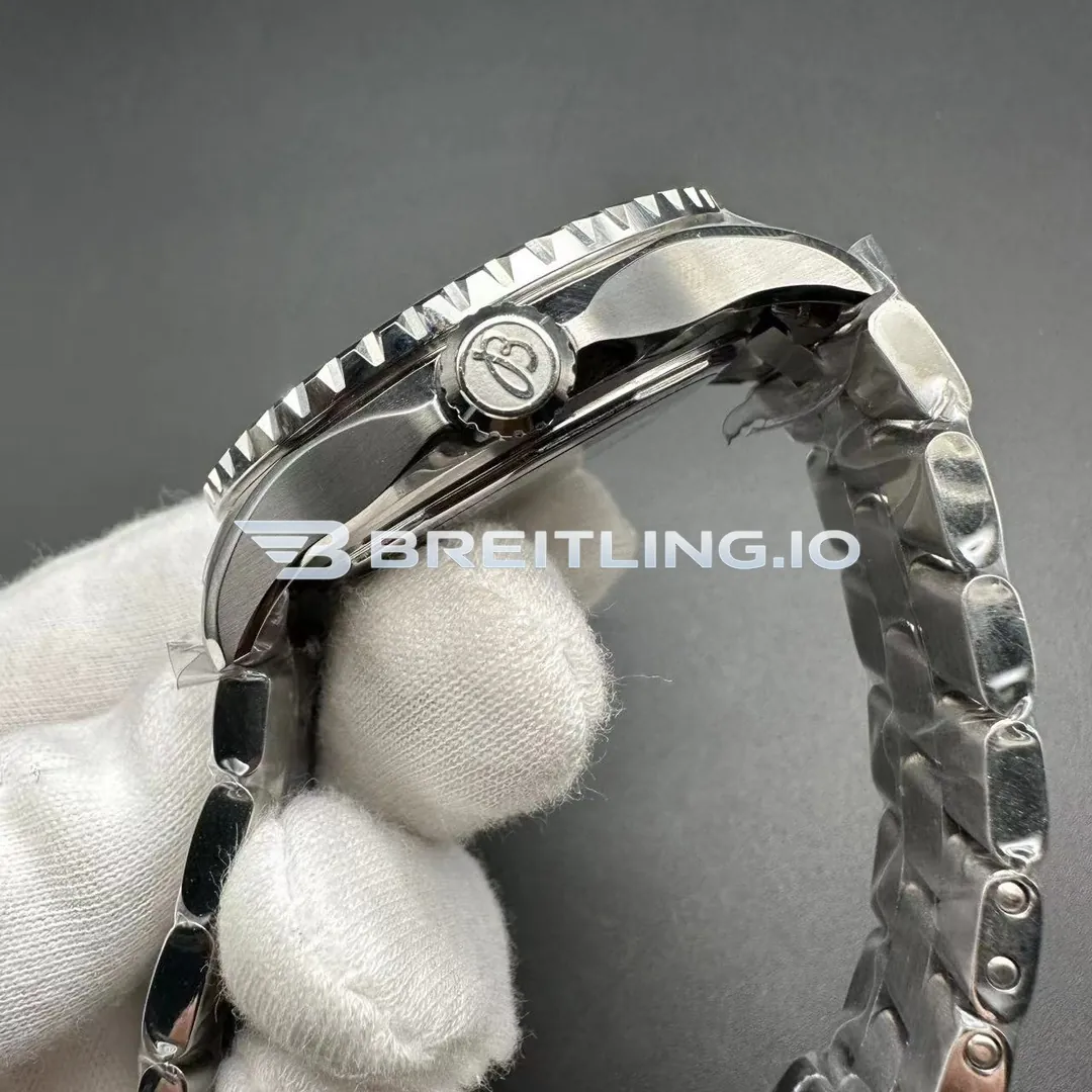 Breitling Superocean A17376211B1A1 44mm Black Dial Black High Gloss Ceramic Bezel Polished Stainless Steel Bracelet Super Clone Right View