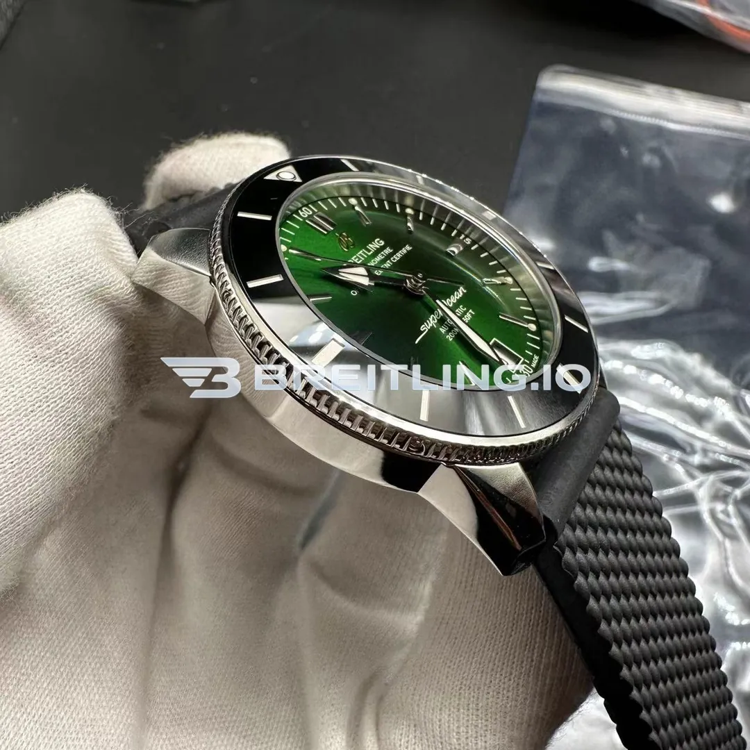 Breitling Superocean Heritage AB2010121L1S1 42mm Gradient Green Sunburst Dial Gloss Black Ceramic Bezel Super Clone Dial Detail 1
