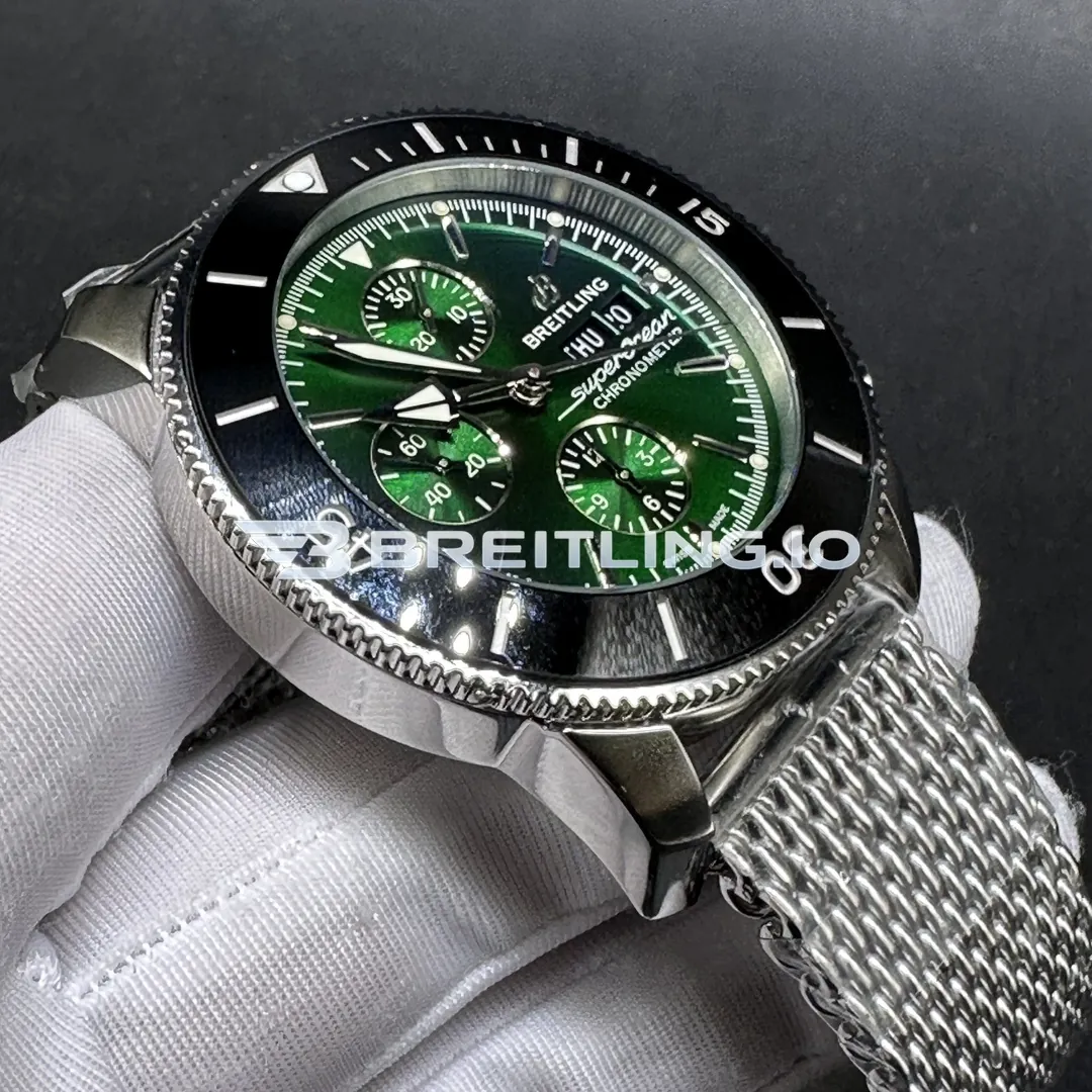 Breitling Superocean Heritage A13313121L1A1 44mm Green Dial Black Ceramic Bezel Stainless Steel Milanese Bracelet Super Clone Dial Detail 1