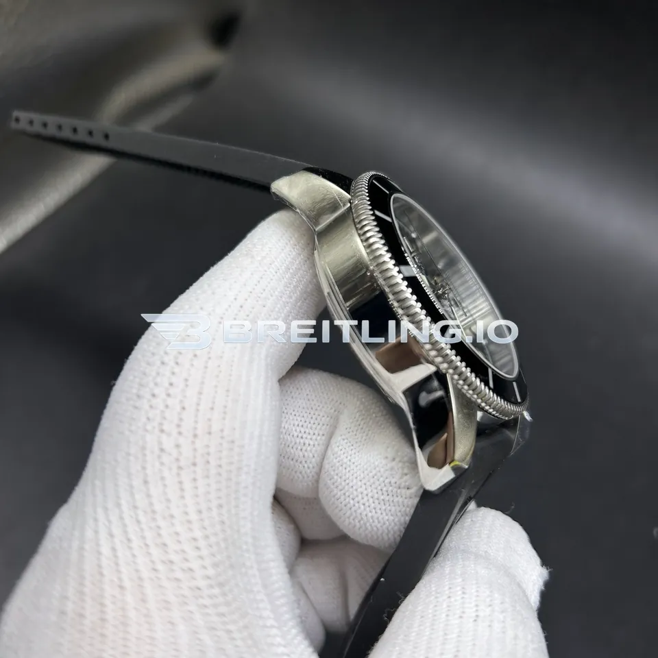 Breitling Superocean Heritage A1332024B908 46mm Black Dial Black Grooved Bezel Black Rubber Strap Chronograph Super Clone Left View