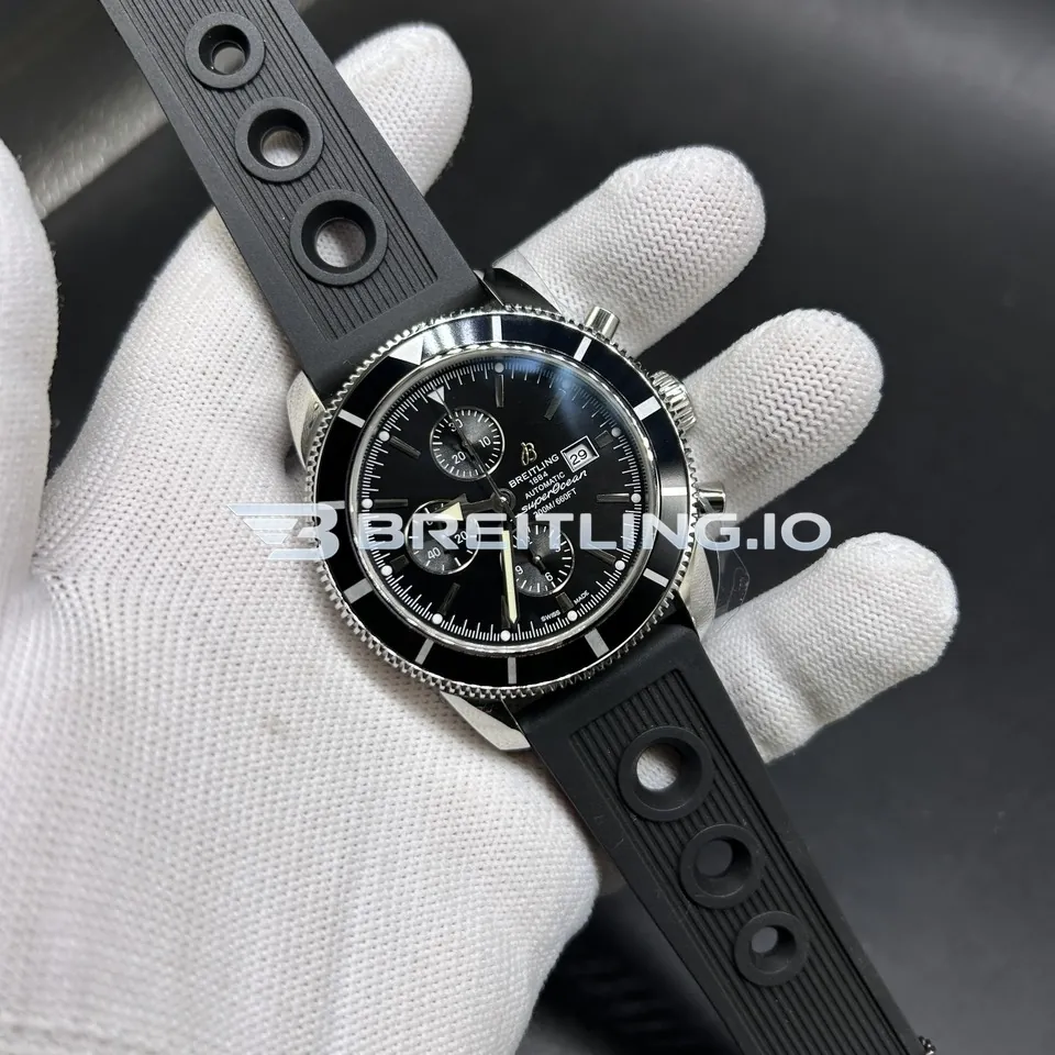 Breitling Superocean Heritage A1332024B908 46mm Black Dial Black Grooved Bezel Black Rubber Strap Chronograph Super Clone Side View 1