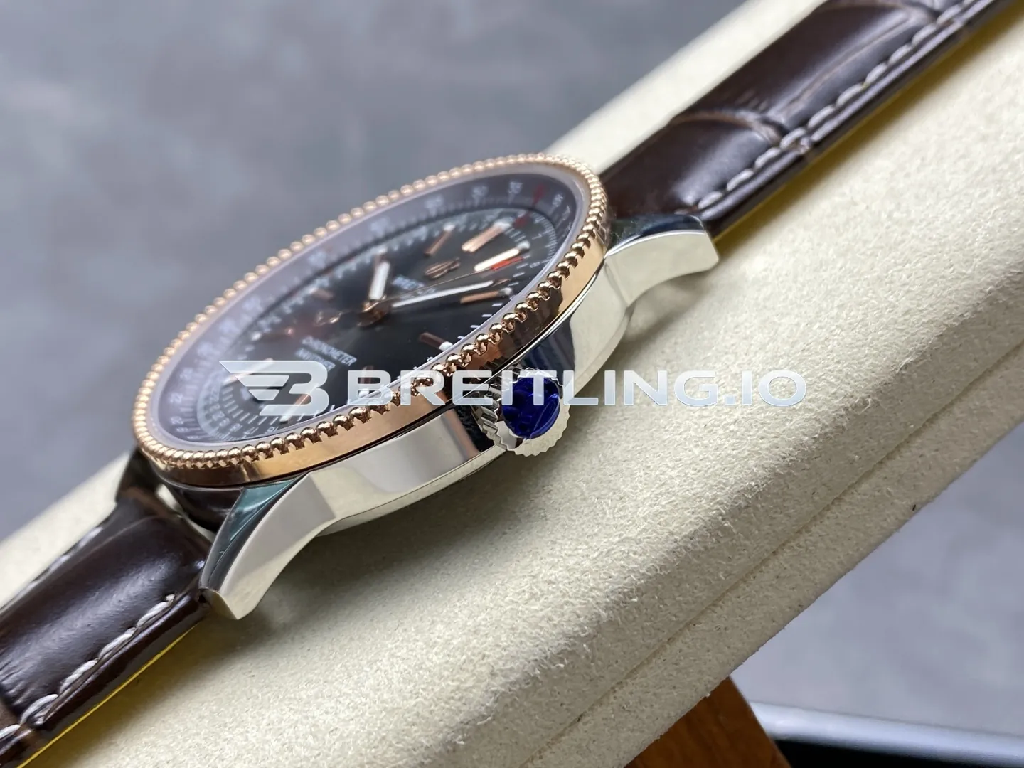 Breitling Navitimer U17326121M1P1 41mm Dark Grey Dial 18K Rose Gold Bezel Two-Tone Steel Super Clone Right View