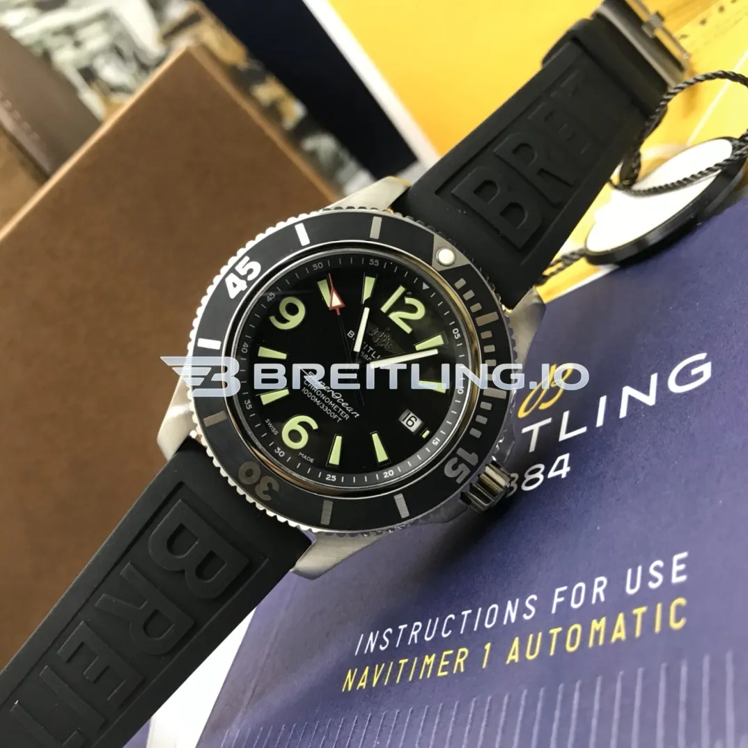 Breitling Superocean A17366021B1S1 42mm Black Dial Black Ceramic Bezel Black Embossed Rubber Strap Super Clone Side View 2