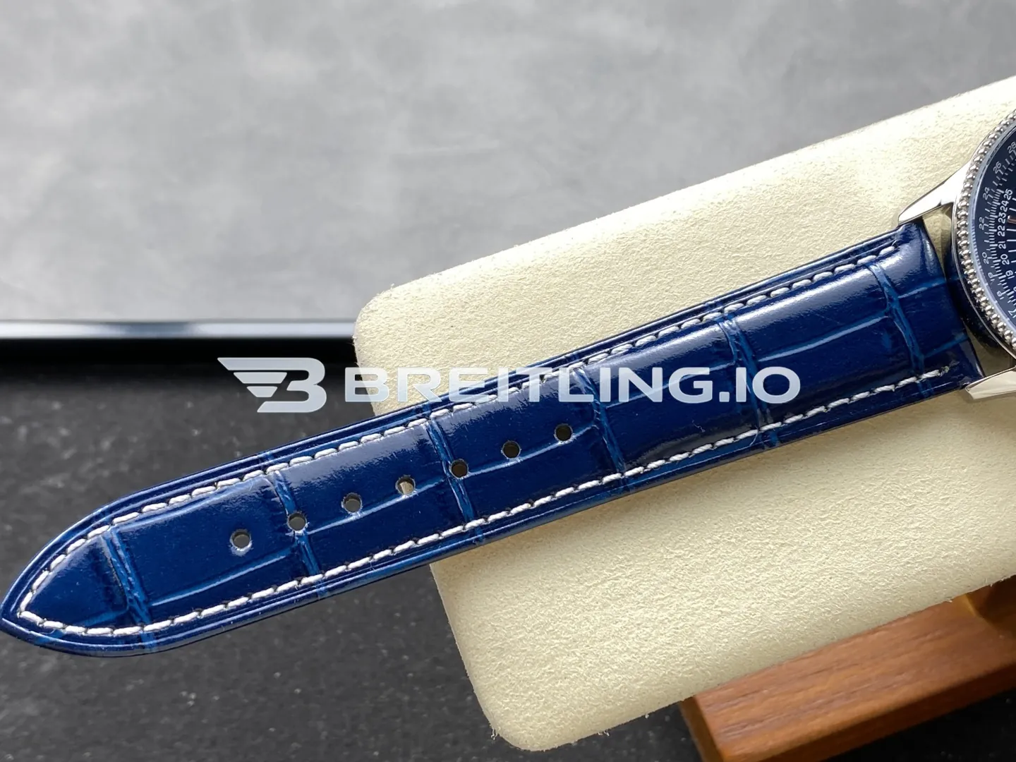 Breitling Navitimer A17326161C1P3 41mm Blue Dial Silver Beaded Bezel Stainless Steel Case Blue Leather Strap Super Clone Strap
