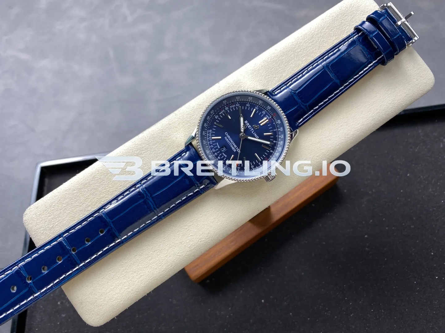 Breitling Navitimer A17326161C1P3 41mm Blue Dial Silver Beaded Bezel Stainless Steel Case Blue Leather Strap Super Clone Side View