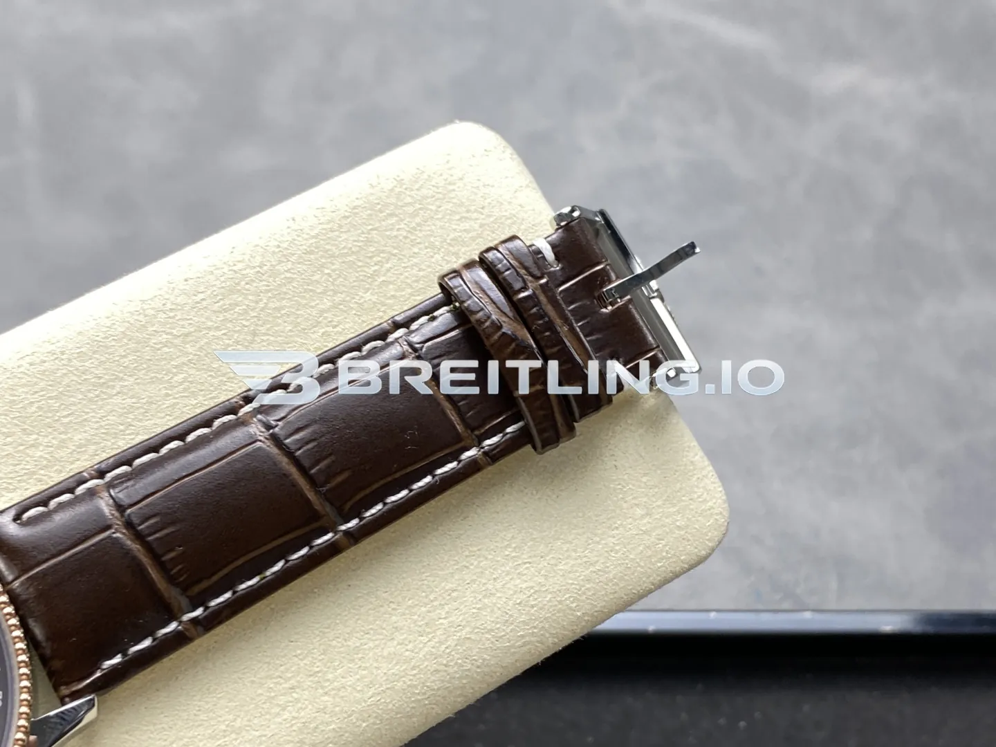 Breitling Navitimer U17326121M1P1 41mm Dark Grey Dial 18K Rose Gold Bezel Two-Tone Steel Super Clone Strap And Clasp