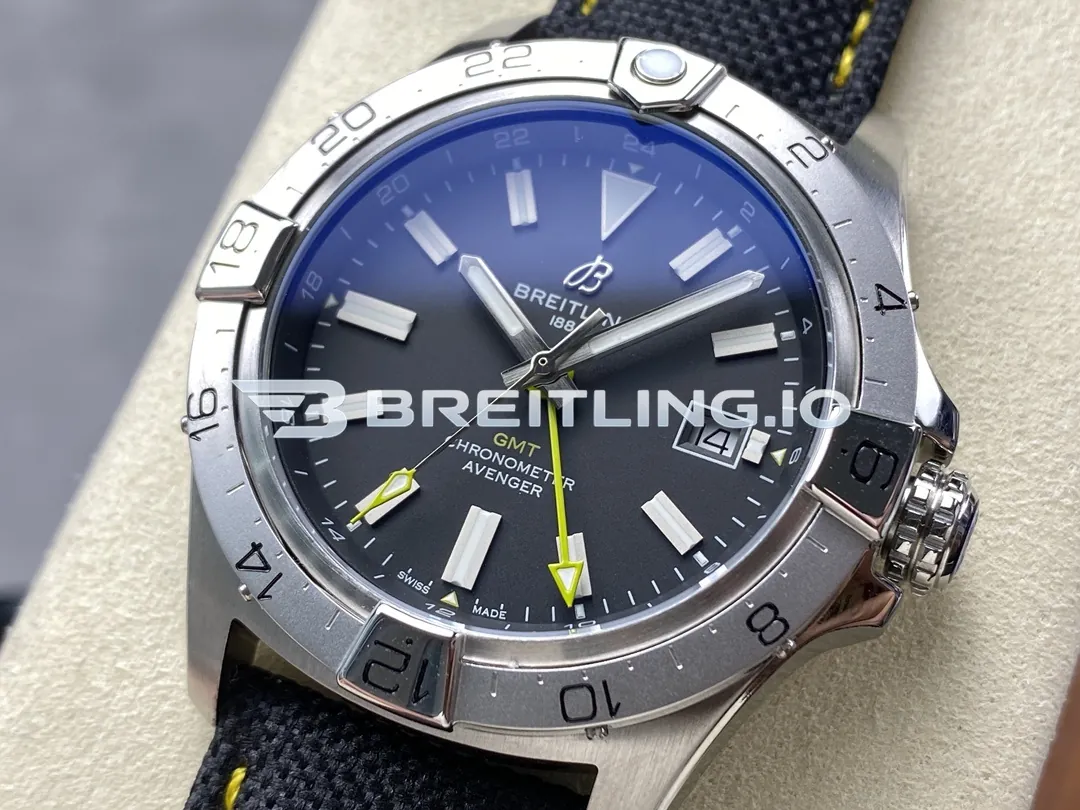Breitling Avenger II GMT A323201A1B1X1 44mm Black Dial Unidirectional Ratchet Bezel Black Fabric Strap Replica Dial Detail 2
