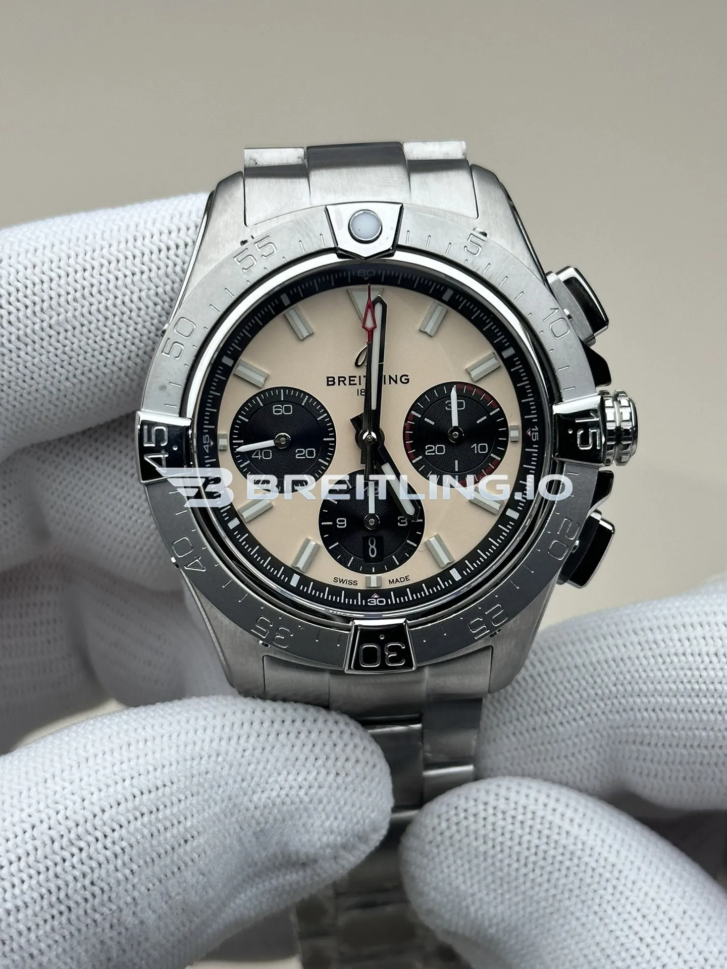 Breitling Avenger Chronograph B01 44mm AB0147101A1A1 Cream Sand Dial Brushed Satin Stainless Steel Bezel Super Clone Front View