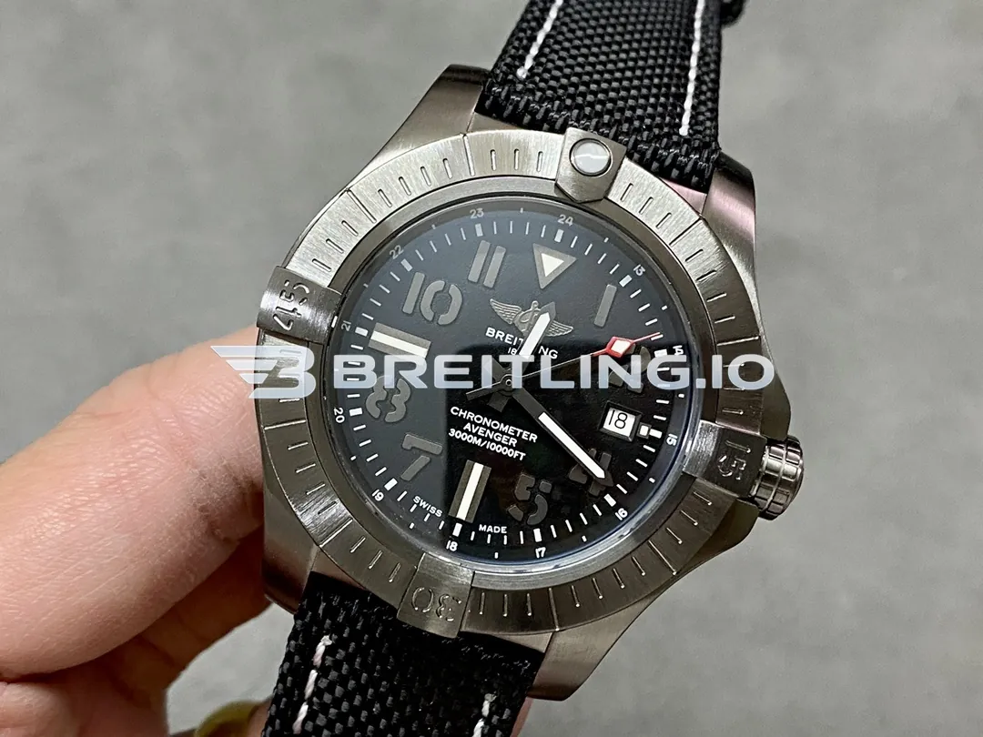 Breitling Avenger Automatic 45 Seawolf V17319101B1X1 Black Dial DLC Coated Titanium Case Black Fabric Strap Replica Dial Detail 2