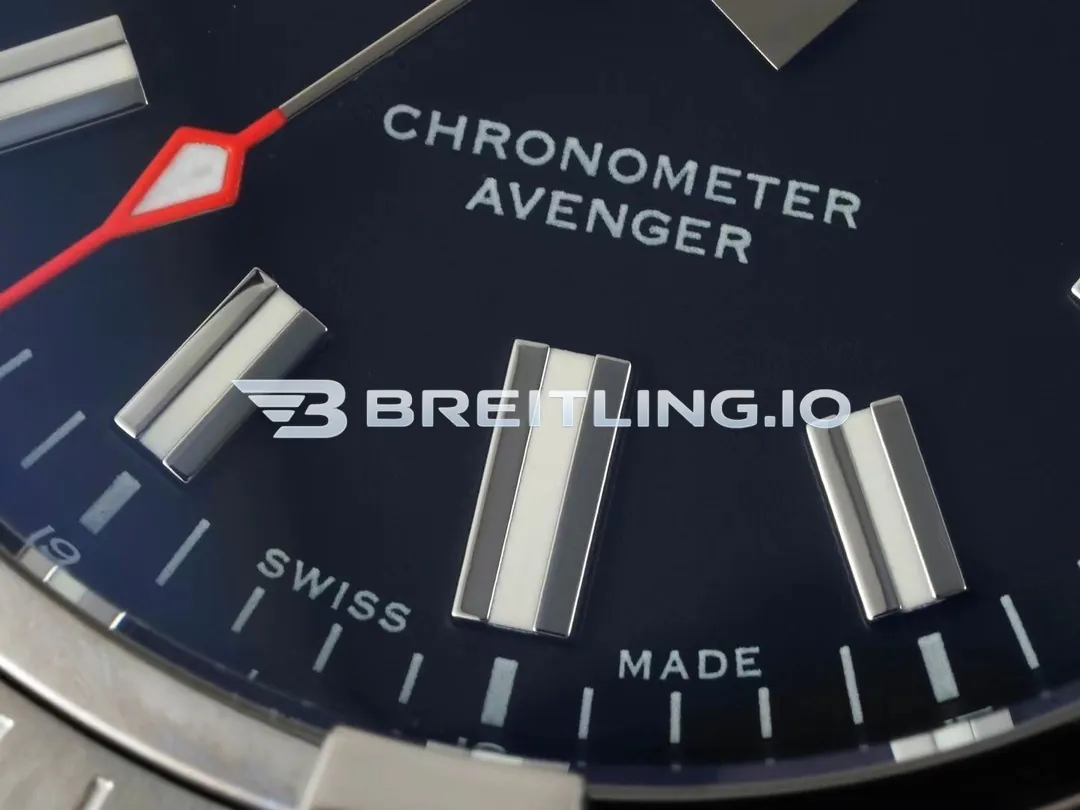 Breitling Avenger Automatic Gmt 43 A17318101B1X2 Matte Black Dial Brushed Stainless Steel Bezel Replica Dial Detail 3