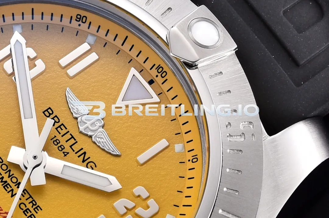 Breitling Avenger II Seawolf 45 A1733110I519153S Bright Yellow Dial Brushed Stainless Steel Bezel Black Replica Dial Detail 2