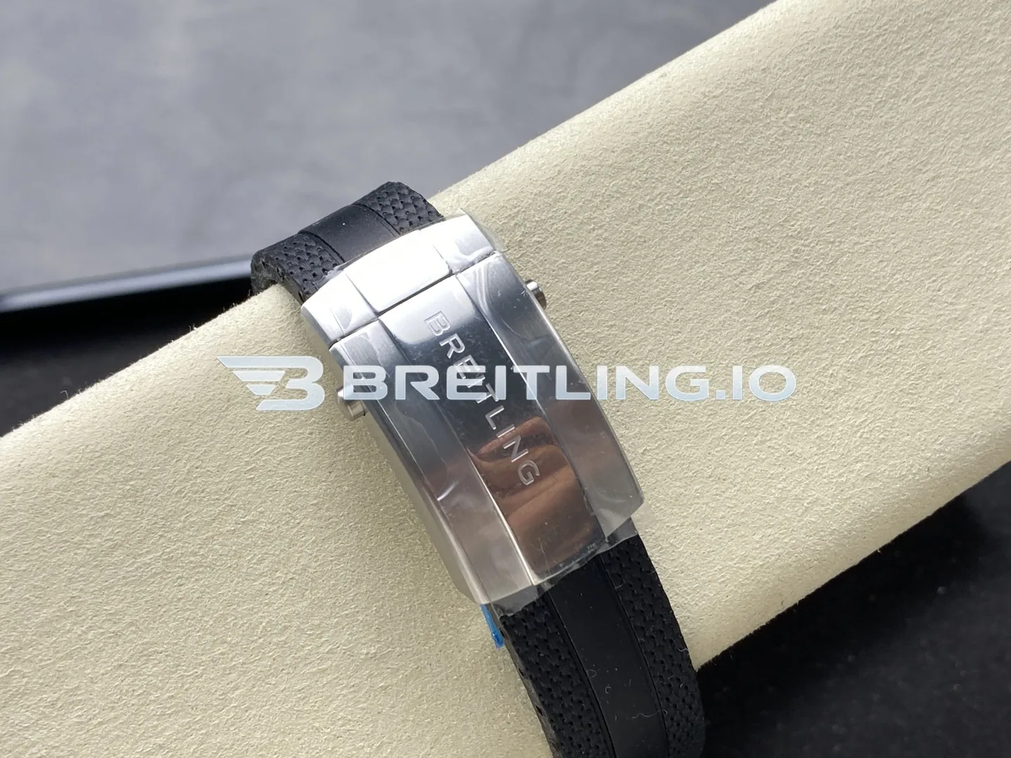 Breitling Superocean A17376211L2S1 44mm Turquoise Sunburst Dial White Inner Minute Track Black Ceramic Bezel Replica Strap And Clasp