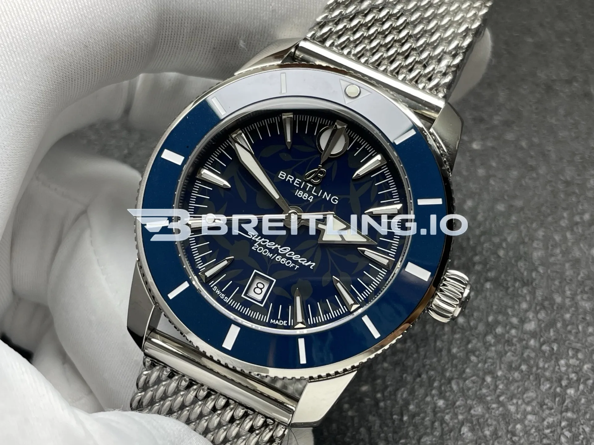Breitling Superocean Heritage A10390161C1A1 36mm Dark Blue Dial Polished Stainless Steel Blue Ceramic Bezel Milanese Mesh Replica Side View 2