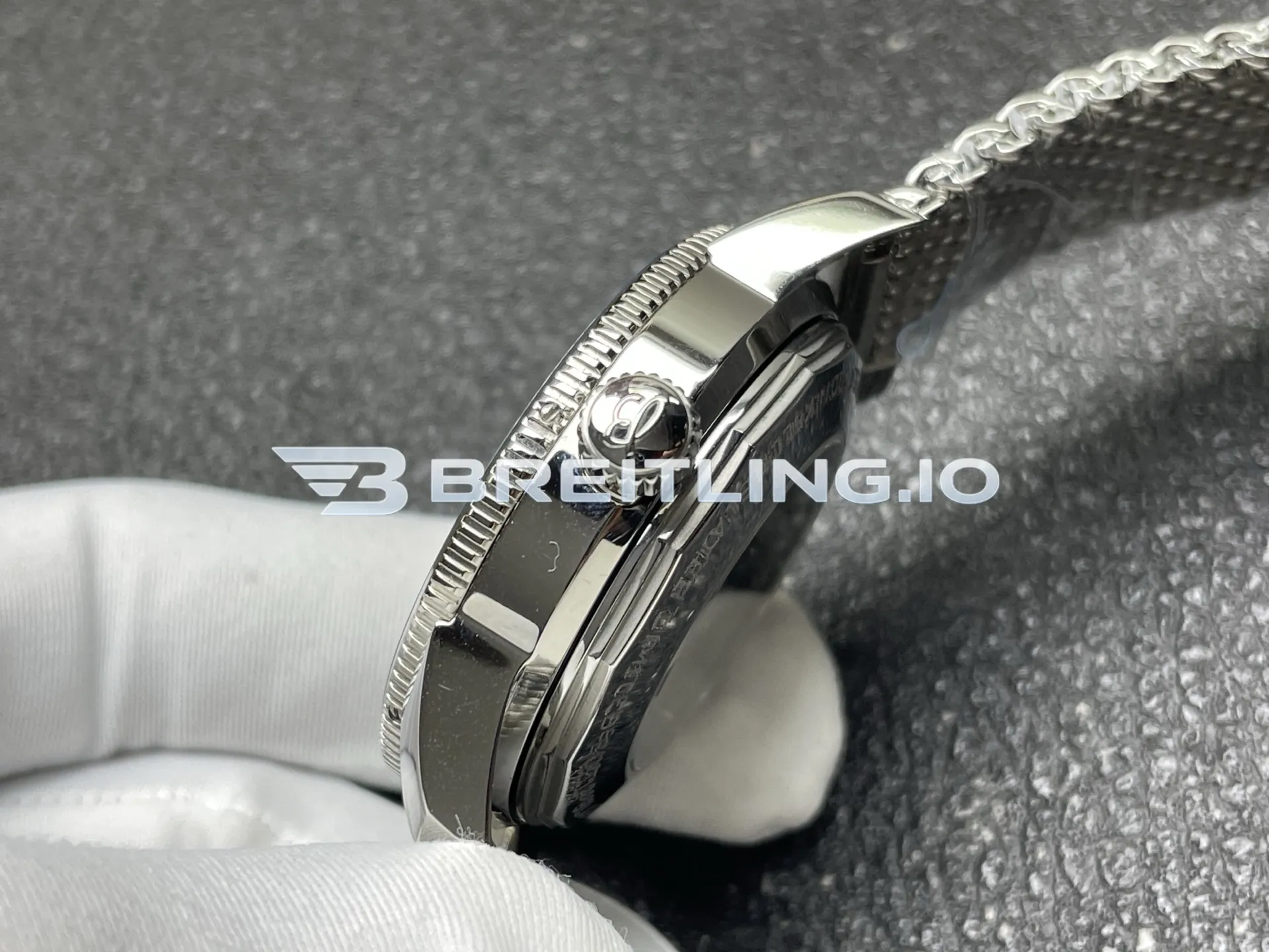 Breitling Superocean Heritage A10390161C1A1 36mm Dark Blue Dial Polished Stainless Steel Blue Ceramic Bezel Milanese Mesh Replica Right View