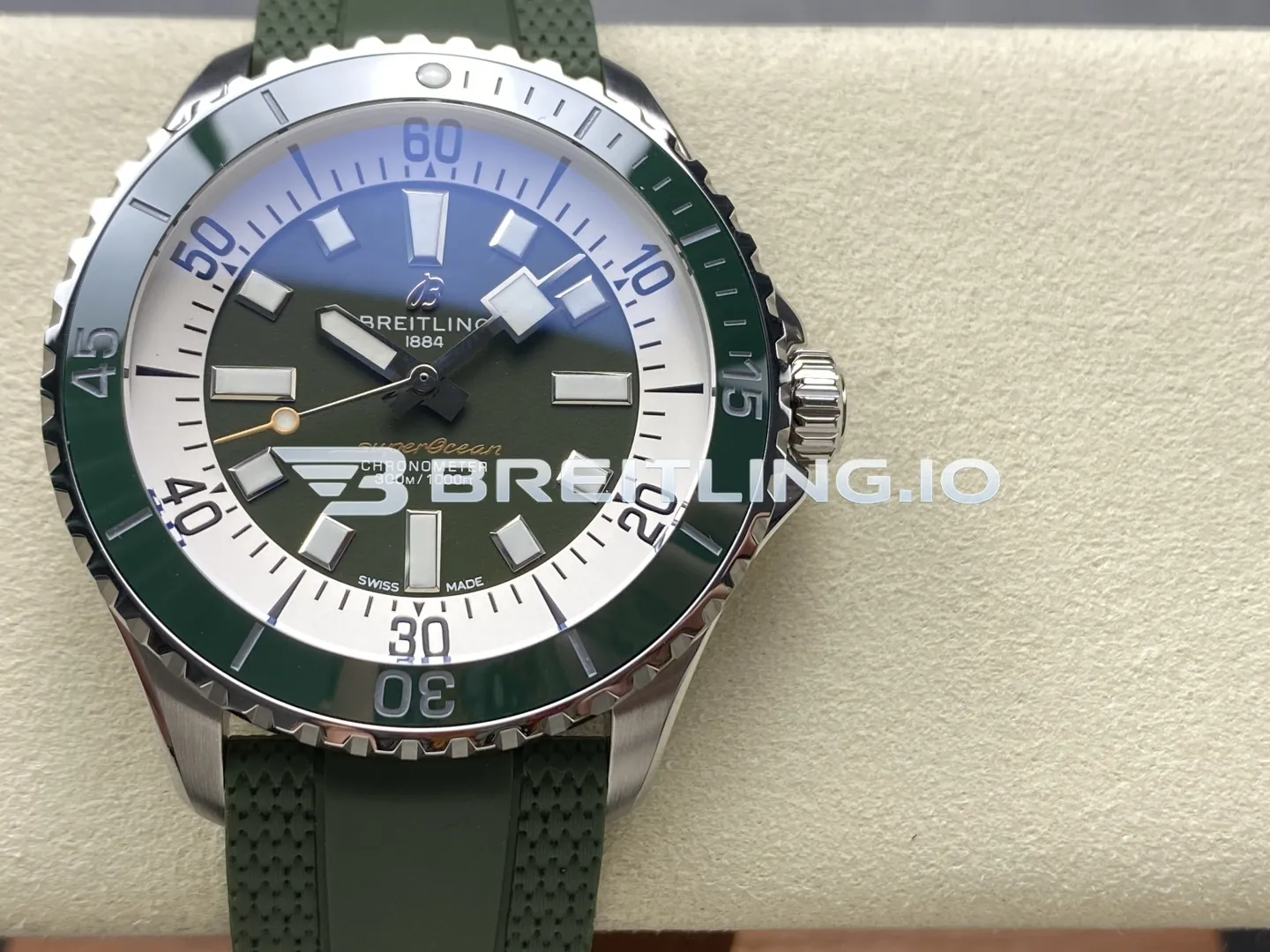 Breitling Superocean A17376A31L1S1 44mm Military Green Sunburst Dial White Inner Minute Track Green Ceramic Bezel Replica Front View