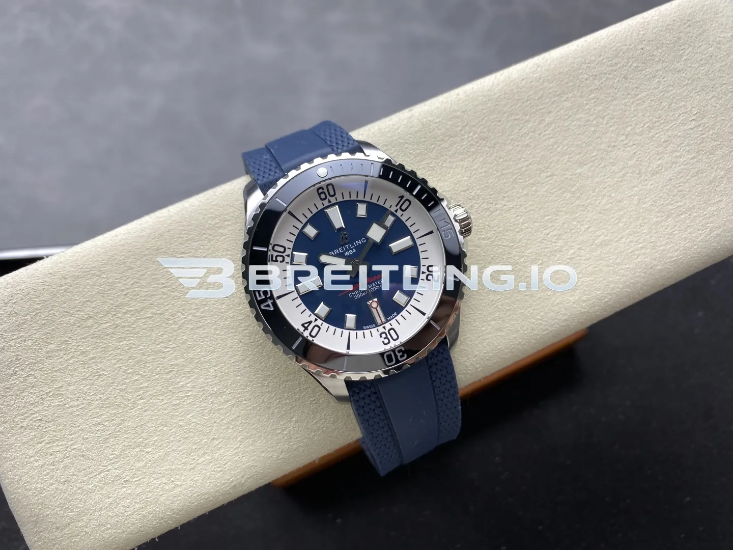 Breitling Superocean A17376211C1S1 44mm Deep Navy Blue Sunburst Dial White Inner Minute Track Black Ceramic Bezel Replica Side View 1