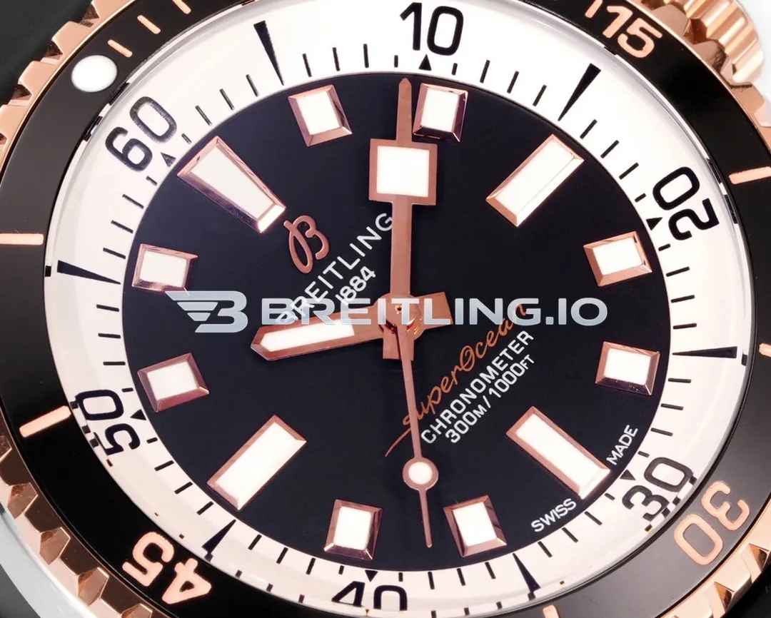 Breitling Superocean U17375211B1S1 42mm Matte Black Sunburst Dial White Inner Minute Track 18K Rose Gold Bezel Replica Dial Detail 2